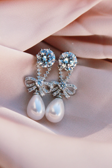 Marie Antoinette Pearl Earrings