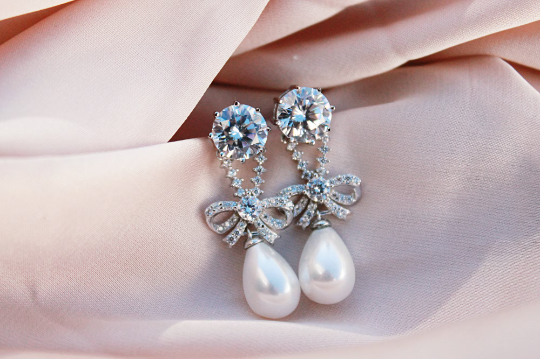 Marie Antoinette Pearl Earrings